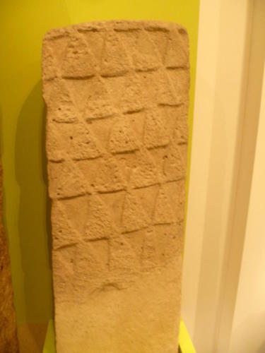 Stele aus dem Grab von Ellenberg 